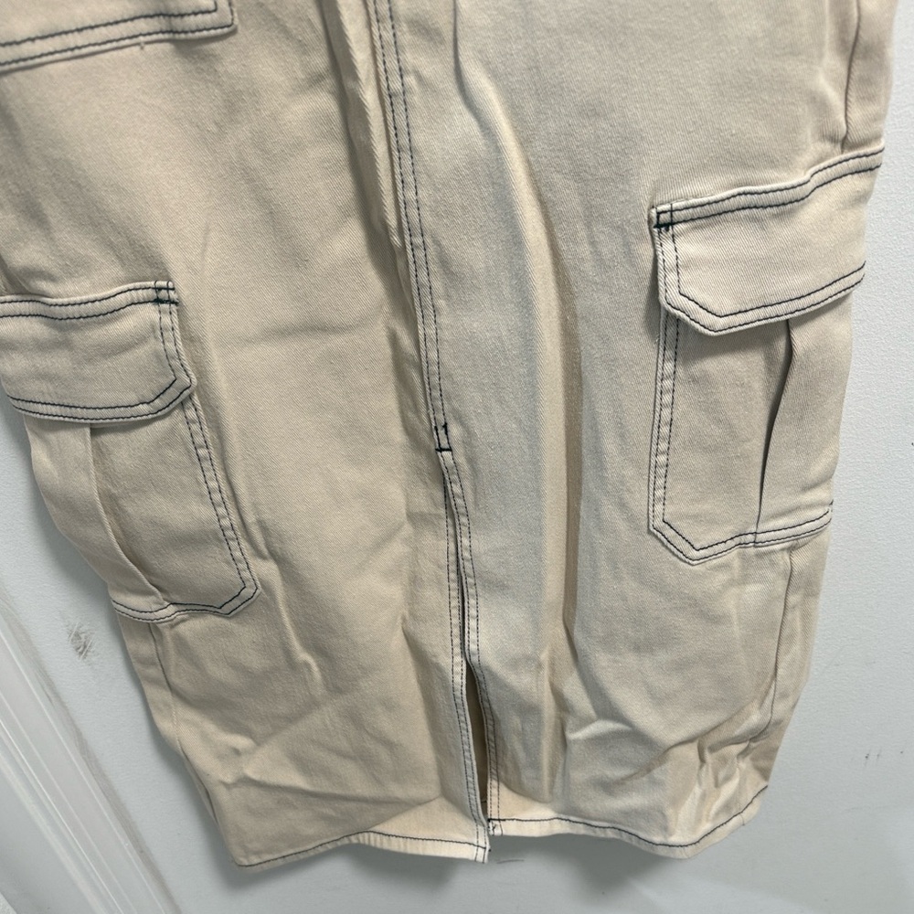 Elegant Cream Midi Cargo Skirt - Picture 9 of 13